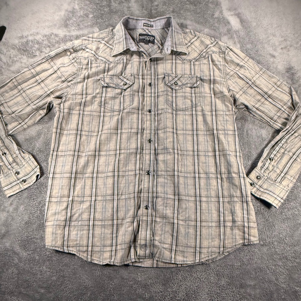 Moonshine by Brad Paisley Men's Beige Plaid Long-Sleeve Button-Down Shirt